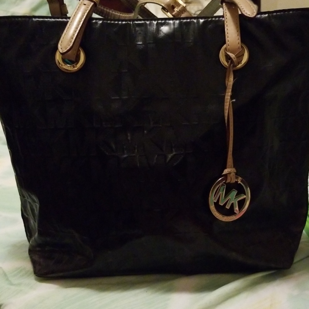 Authentic Michael kors  patent leather bag